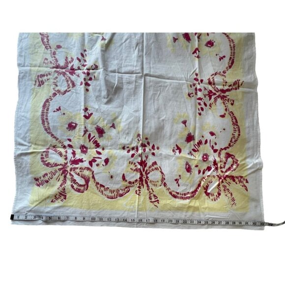 Vintage Floral Tablecloth 37.25" X 33.5" Red & Yellow On White Cotton MCM GUC - Picture 4 of 12